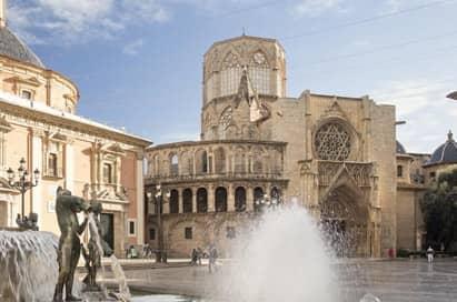 <p>Valencia Cathedral</p>